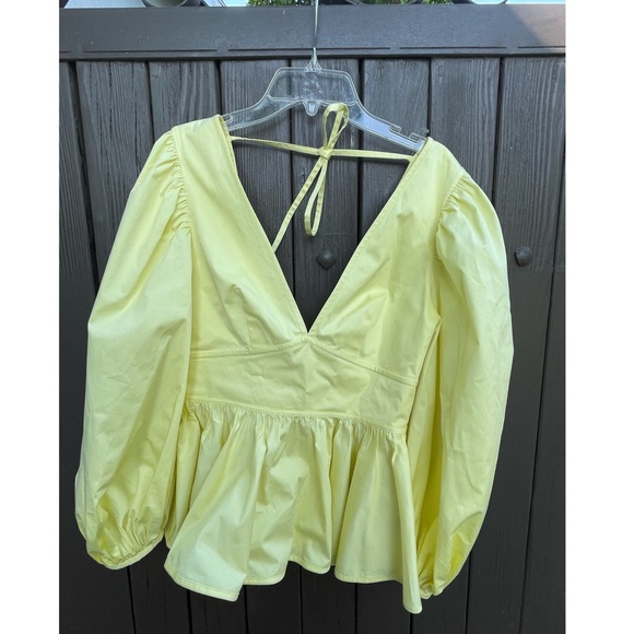 ❌SOLD❌ STAUD Luna Puff Sleeve Peplum Top In Daffodil - Picture 6 of 10